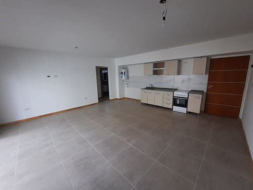 Departamento 2 Ambientes En 3 Piso Al Contrafrente En Venta En Mataderos