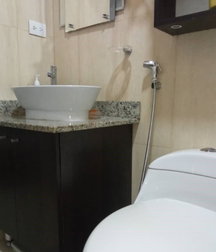 Imagen 11 de 18 de Apartamento En Playa Guaica. Lecheria