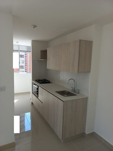 Imagen 1 de 13 de Apartamento En Arriendo Calle Larga 472-2502