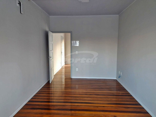 Loja Térrea No Bairro Velha, Com Aprox. 70 M² Dispondo De 2 Salas E Um Banheiro E Cozinha. - 3578246l