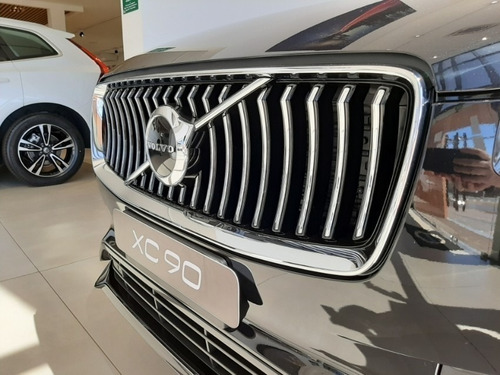 Xc90 T8 Momentum