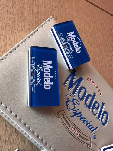 Domino Corona Extra Blanco / Domino Modelo Especial Azul