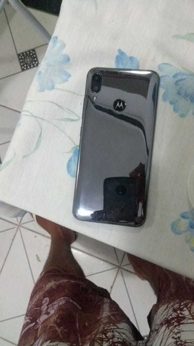Moto E6 Pluis