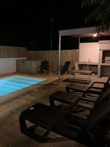 Casa Con Piscina Climatizada, Playa Hermosa