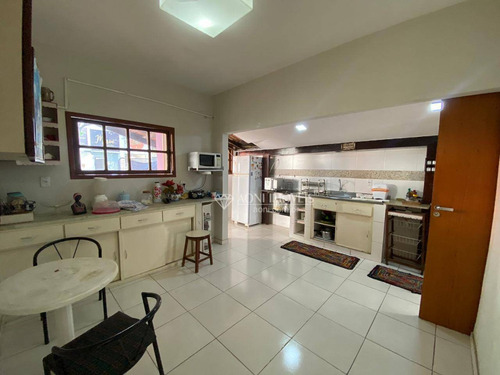 Imagem 14 de 30 de Casa Com 4 Dormitórios, 250 M² - Venda Por R$ 1.400.000,00 Ou Aluguel Por R$ 7.000,00/mês - Itapuã - Vila Velha/es - Ca0093