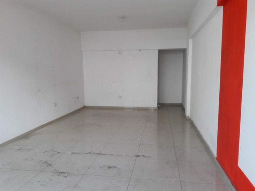 Imagen 4 de 13 de Alquiler - Local Comercial - Centro, Catamarca Esq. Alvear