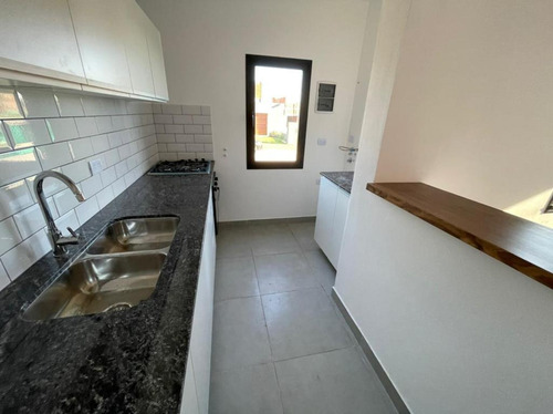 Imagen 10 de 23 de Casa En Venta Comarca De Allende 2 Dormitorios