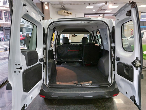 Imagen 8 de 25 de Renault Nueva Kangoo Plan 0km 2022 Confort Emotion 1.6 (spl)