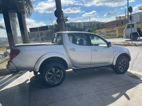Mitsubishi L200 3.2 Triton Hpe Cab. Dupla 4x4 Aut. 4p