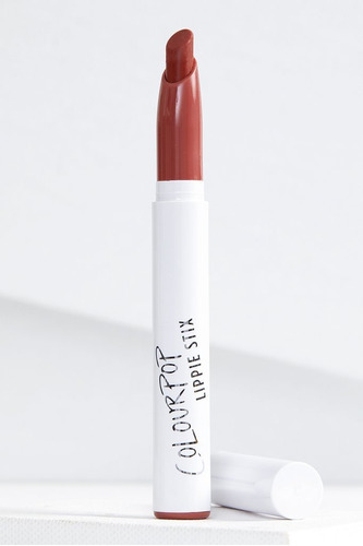 Labial ColourPop Lippie Stix color ziggie mate