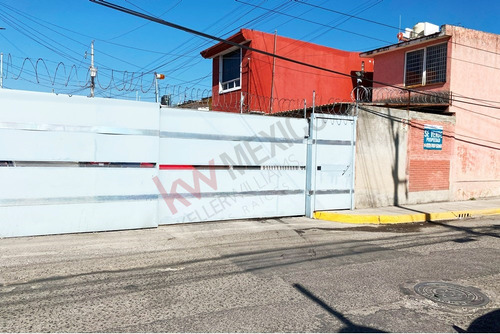 Casa En Venta En El Pilar, Momoxpan, A Unos Metros De La Recta A Cholula