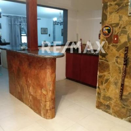 Imagen 4 de 10 de Casa En Venta Urbanización La Suiza