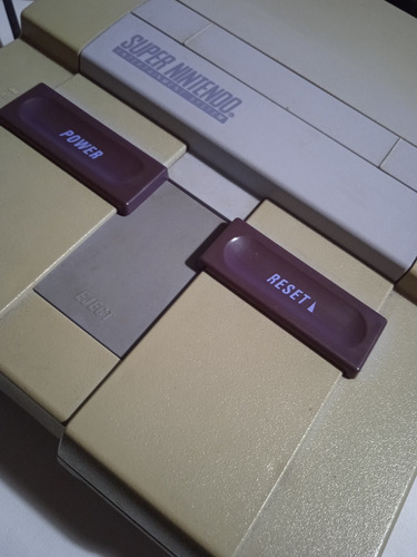 Imagem 6 de 8 de Super Nintendo Original, Único Dono, Acompanha 2 Cartuchos, 1 Joystick, Fonte E Cabo De Antena