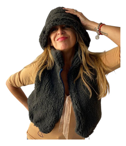 Imagen 4 de 9 de Piluso Gorro En Corderito