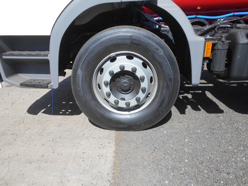 Imagem 21 de 25 de Mercedes Benz Atego 2426 Branco 2019