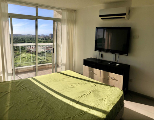 Imagen 10 de 14 de Bello Apto. 71,50mts. 2 Habs/2 Baños. Amoblado. Oportunidad!
