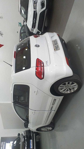 Volkswagen Fox 1.6 Msi Connect (flex)