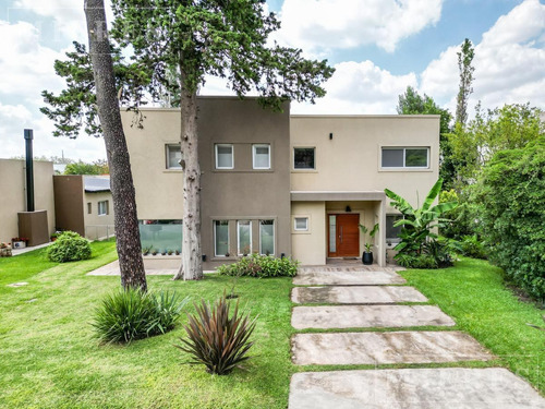 Imagen 2 de 30 de Casa En Venta En Fincas Del Lago
