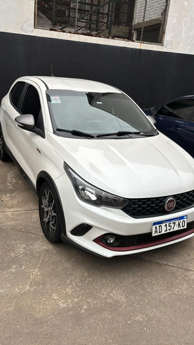 Fiat Argo 1.8 Hgt