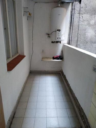 Imagen 9 de 22 de Semipiso 3 Ambientes Reciclado A 2 Cdras De Cabildo