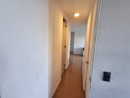 Departamento En Venta De 2 Dorm. En Santiago