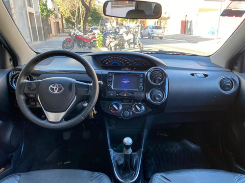 Toyota Etios 1.5 Sedan Platinum