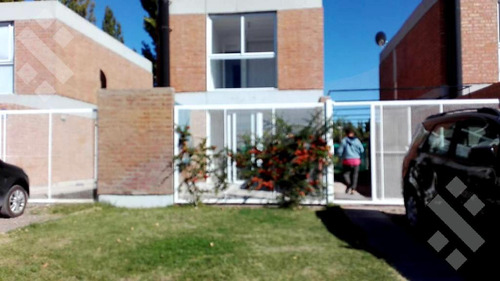 Venta Dúplex  En  Neuquén