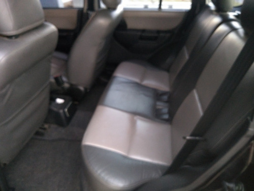 Imagem 6 de 7 de Mitsubishi Pajero Tr4 2007 2.0 5p