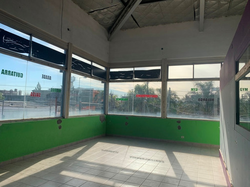 Imagen 3 de 11 de Del Viso/ En Alquiler / Salón 1*piso 280m2.