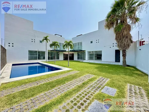 Venta De Propiedad Con Dos Casas, A 10 Minutos Del Centro De Cocoyocclave 5027