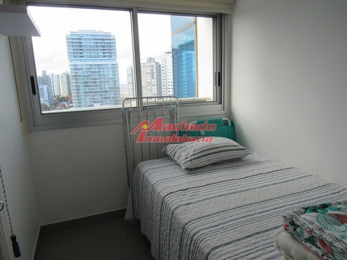 Apartamento En Punta Del Este, Mansa- Ref: 6392