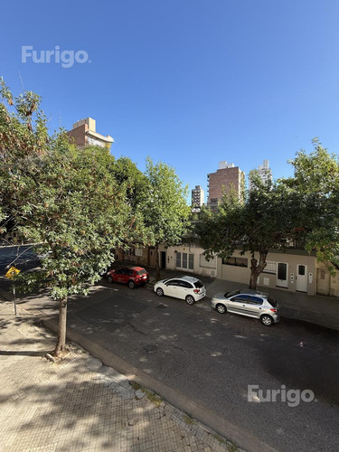 Venta. Departamento Planta Alta De 3 Dormitorios Con Terraza