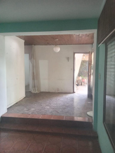Venta De Casa En Esquina, Sobre A Gallardo Esquina Roca