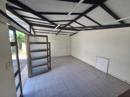 Casa En Venta De 2 Dorm. En Maipú