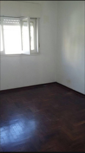 Excelente Local Con Vivienda En Castelar