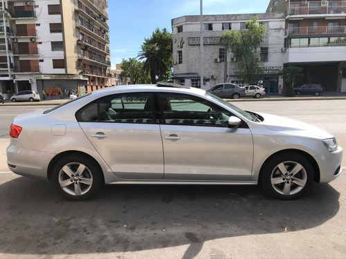 Volkswagen Vento 2.5 Advance Plus Tiptron 170cv 2014