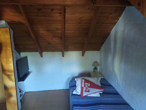 Imagen 18 de 21 de Casa En Venta C/ Cochera En Gonnet A 400mtrs De Cno, Gral. Belgrano