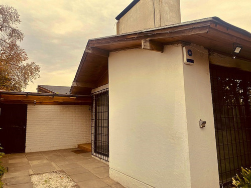 Reformada, Finas Terminaciones Casa Arriendo Lider Vitacura