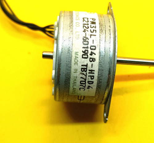 Motor A Pasos, Electrónico, 4 O 6 Fases, Doble Eje P/encoder (Usado)
