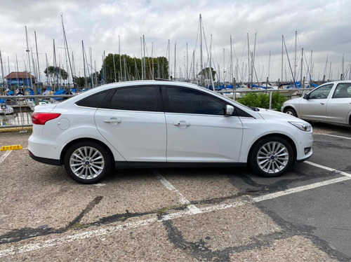 Ford Focus Iii 2.0 Sedan Titanium At6 2017