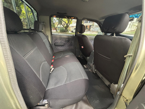 Toyota Hilux 2.4 Et