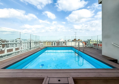 Excelente Departamento En Alquiler, 2 Ambientes Con Balcón Y Cochera En Martínez