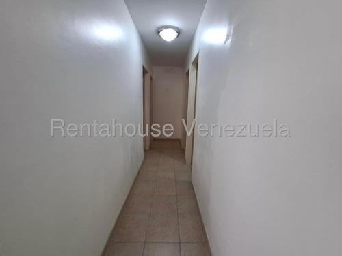 Raul Gutierrez, Alquila Apartamento Conectado A Planta, Av Libertador Barquisimeto