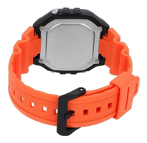 Imagen 2 de 6 de Reloj de pulsera Casio Youth W-218H de cuerpo color negro, digital, fondo gris, con correa de resina color naranja, dial negro, minutero/segundero negro, bisel color negro, luz ámbar y hebilla simple
