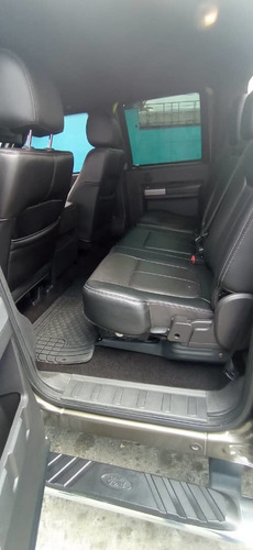 Imagen 7 de 10 de Ford F-250 Super Dutty
