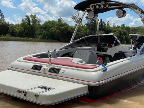 Bermuda Twenty One Motor Volvo Equipada Para Wakeboard