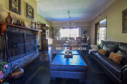 Espectacular Casa En Castelar Norte
