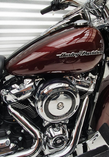 Harley Davidson Softail Deluxe Classic 107