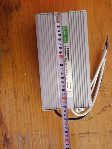 Imagem 5 de 5 de Fonte Chaveada Blindada Prova D'água 12v 200w
