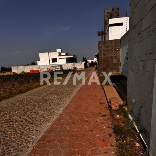 Terreno En Venta En Cacalomacán
